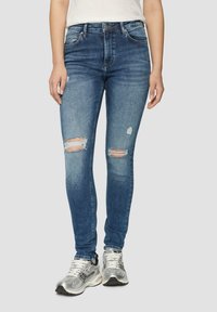 Узкие джинсы Узкие джинсы