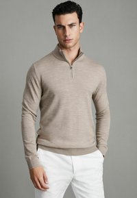 Пуловер Пуловер