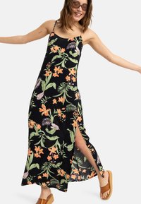 Пляжное платье