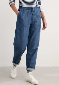 Джинсы Джинсы