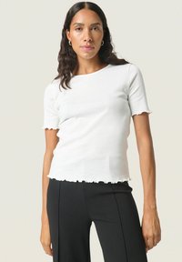 Футболка Футболка