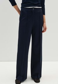 Прямые брюки