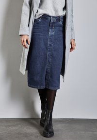 Джинсовая юбка