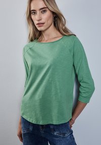 Майка с рукавом три четверти