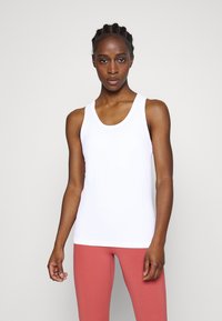 Длинный топ