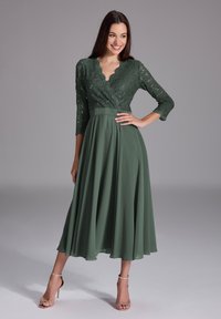 Коктейльное платье