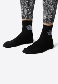 Спортивные носки