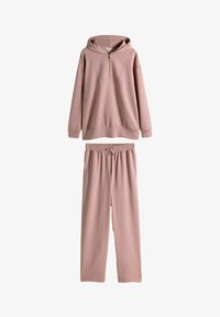 Спортивная куртка Спортивная куртка