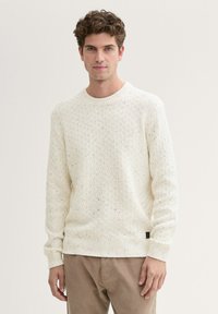 Пуловер Пуловер