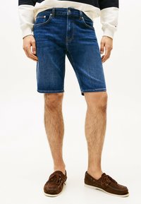 Шорты Шорты