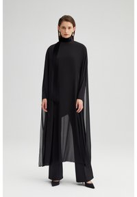 Длинная куртка