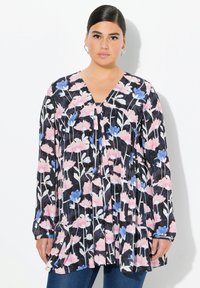 Длинная блузка