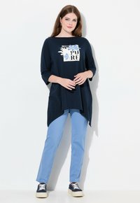 Длинная майка Длинная майка