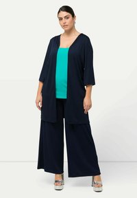 Длинный кардиган Длинный кардиган