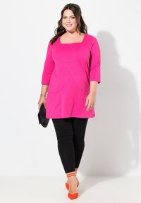 Длинная майка