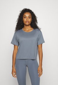 Спортивная майка