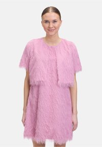 Длинная куртка