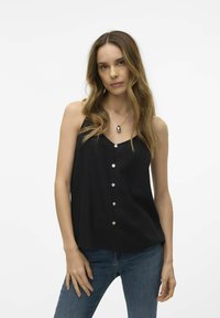 Топ на бретельках