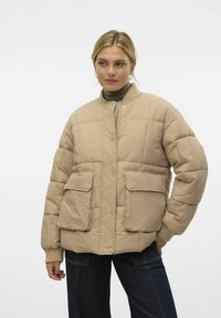 Зимняя куртка