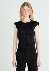 Футболка Футболка