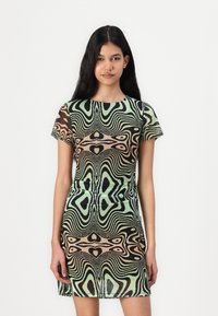 Летнее платье