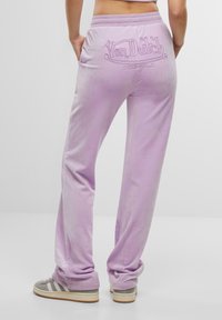 Спортивные штаны