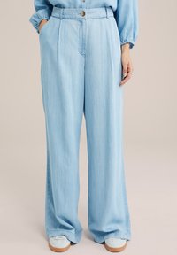 Широкие брюки