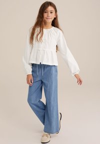 Блузка Блузка