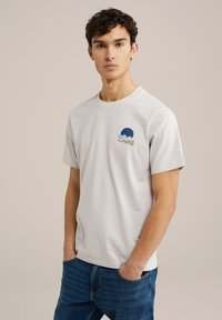 Футболка Футболка