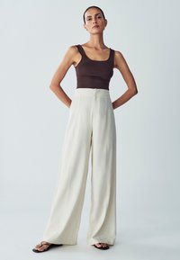 Широкие брюки