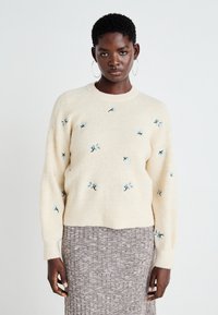 Пуловер Пуловер