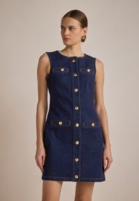 Джинсовое платье