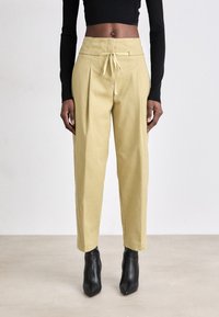 Широкие брюки