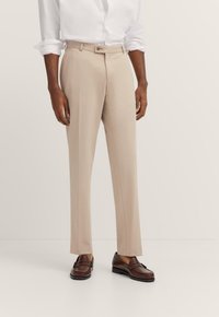 Костюмные брюки