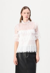 Кружевная блузка