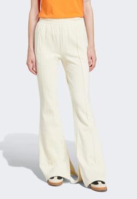 Спортивные штаны Спортивные штаны