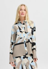 Блузка-рубашка