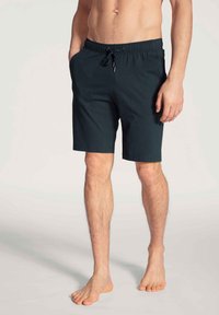 Пижама с шортами