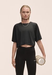 Спортивная майка Спортивная майка