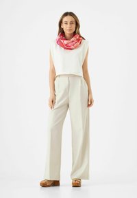 Круглый шарф Круглый шарф