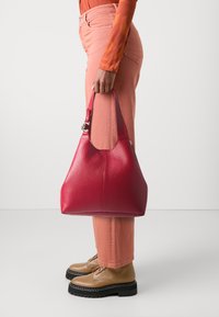 Кожаная сумка