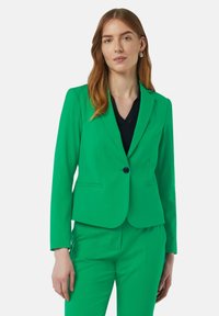 Блейзер Блейзер