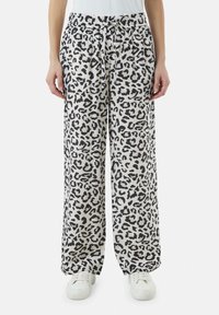 Широкие брюки