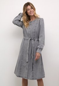 Джинсовое платье