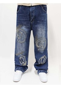 Клешеные джинсы Клешеные джинсы