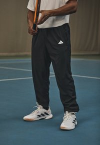 Спортивные штаны Спортивные штаны