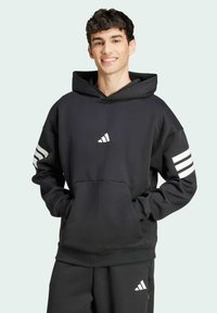 Спортивная кофта