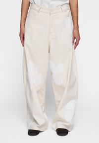 Широкие брюки