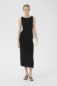 Пуловер без рукавов