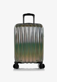 Чемодан на колесах